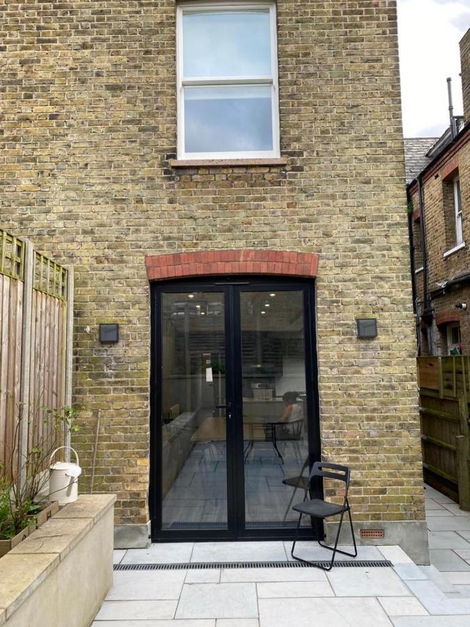 Stylish Home In Streatham. London Eksteriør billede
